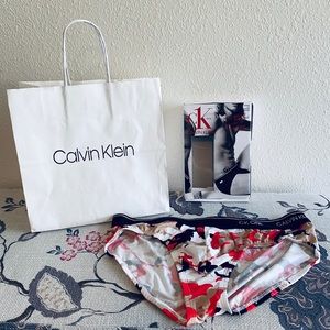 NWT CK Men’s Hip Brief